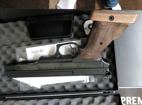 Hola vendo pistola Gamo compact de 4,5mm practicamente sin usar ya que siempre he tirado con la lp10
por 01