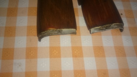 Hola,vendo dos culatas con sus guardamanos de un tigre,una es de madera laminada clara con acabado al 20