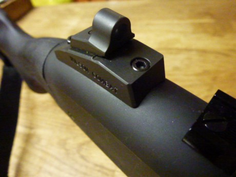 Hola compis.

Quisiera saber que opinión os merece el rifle remington 7600 police en calibre .308.
Es 90