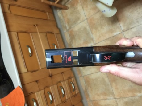 Vendo Browning Gti perfecto estado, como nueva. 75 de cañón * y *- estrellas. 18-4 de recámara, maderas 10