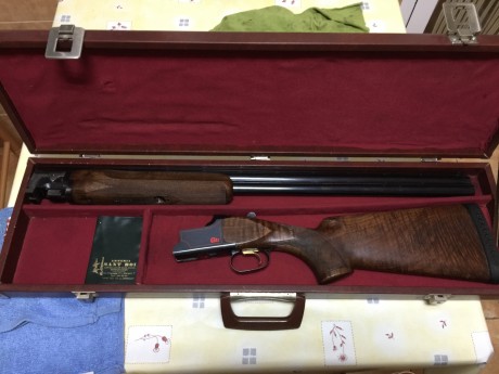 Vendo Browning Gti perfecto estado, como nueva. 75 de cañón * y *- estrellas. 18-4 de recámara, maderas 20