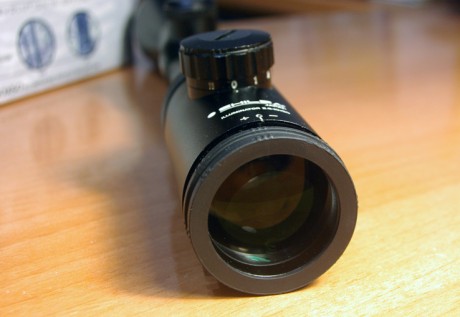 Por exceso de material vendo visor Shilba Illuminator Magnum 2,5-10x50 con retícula europea iluminada. 00
