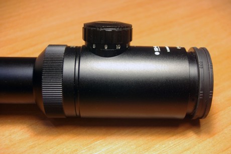 Por exceso de material vendo visor Shilba Illuminator Magnum 2,5-10x50 con retícula europea iluminada. 10
