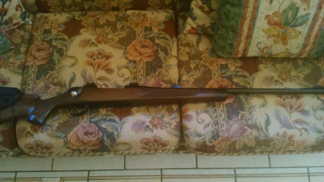 Rifle BSA Guns LTD England de cerrojo, cal. 7mm. RM, con bases Apel originales en estado impecable, de 02