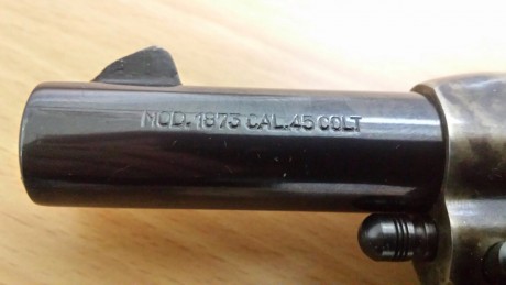 Vendo Revólver Cattleman Sheriff 45 long colt de 3 pulgadas Uberti, con solo 60 disparos, comprado nuevo 00
