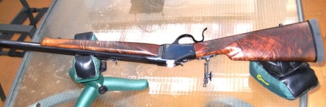 Por cuestiones de la vida he decidido vender mi Browning 1885 High Wall del 45/70

Se entrega con los 12