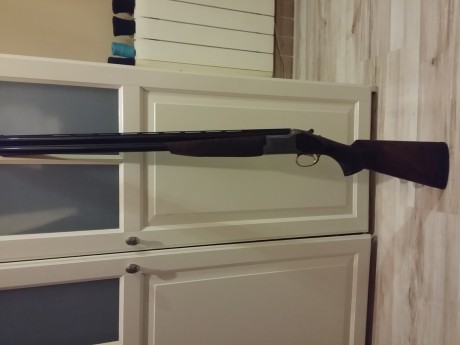 Se vende Superpuesta Browning B525 cal 12, 71cm de cañones, 37cm culata, chokes intercambiables, gatillo 10