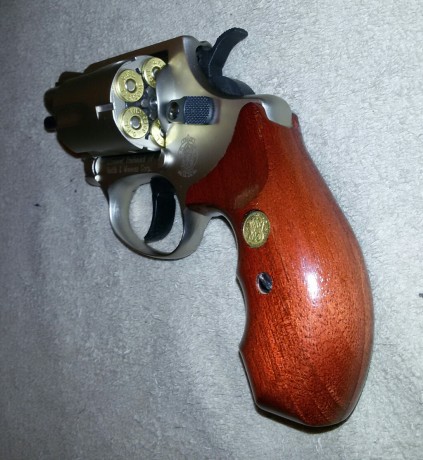   Hola a tod@s!

Vendo de mi colección particular este precioso revólver detonador en calibre .380RK. 02