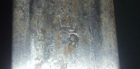 Hola amigos. 
Agradeceria me ayudaseis a identificar una bayoneta.
No he encontrado marcajes visibles, 30