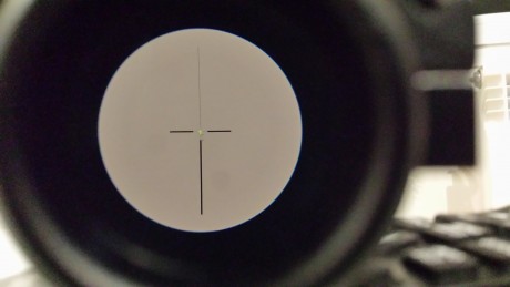 Vendo copia Trijicon Acog 4X+punto rojo pequeño adosado a el. Ambos funcionando perfectamente. El visor 00