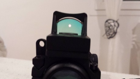 Vendo copia Trijicon Acog 4X+punto rojo pequeño adosado a el. Ambos funcionando perfectamente. El visor 10