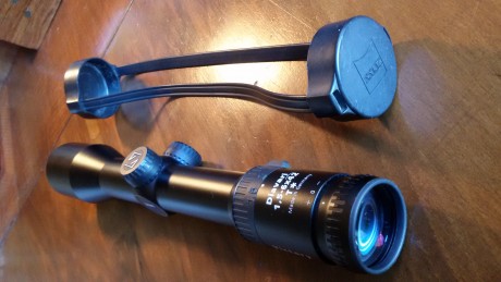 Vendo visor Zeiss Victory 1.5x6x42. Está nuevo, con garantia. 700 €. portes incluidos en península. 00