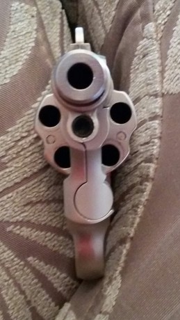   Hola a tod@s!

Vendo de mi colección particular este precioso revólver detonador en calibre .380RK. 30