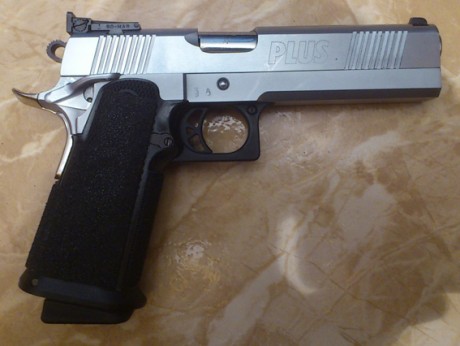 Hola,

Vendo pistola SPS DC Customs Standard Plus en calibre 40 S&W. Está en perfectas condiciones, 00