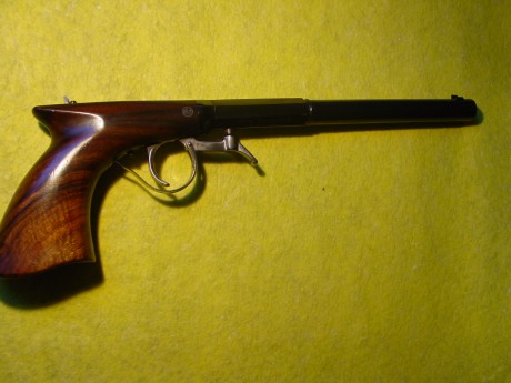  VENDIDA Vendo esta pistola, en perfectas condiciones.
350 euros + portes 02