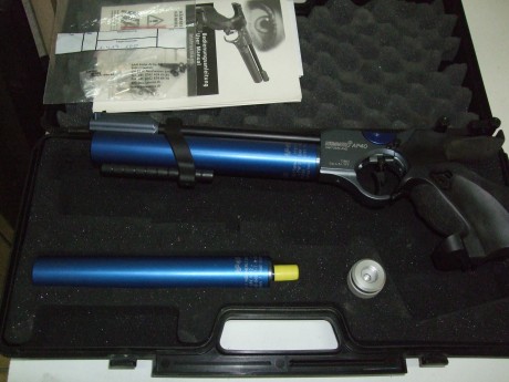 Vendo pistola de aire Hammerli mod Ap40 en perfecto estado.La cacha es de la talla M.Lleva las llaves 02