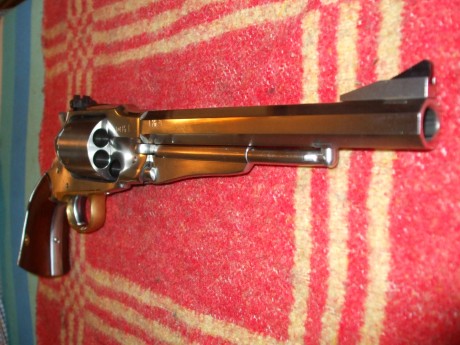 Buenas tardes, cambio revolver de avancarga Uberti 1858 inox target en impecable estado, con su equipo 20