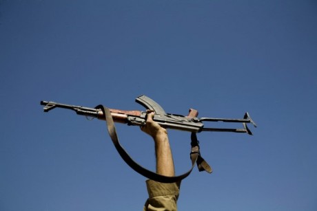 Hola a todos... :saluting-soldier: 

  Parte de las armas usadas en los ataques de París fueron fabricadas 01