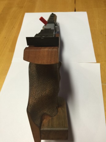 Vendo BENELLI WORLD CUP HP 90 S  CAL.22
El arma esta nueva. Viene con su maletín, Herramientas y manuales.
Tiene 00