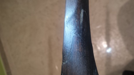 Buenas a todo el mundo,  necesito consejo antes de empezar a reparar una culata rota o mejor dicho agrietada 02