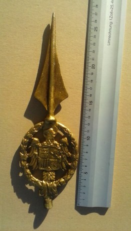Vendo moharra o punta de estandarte que compre para restaurar un estandarte y al final  e desistido, el 00