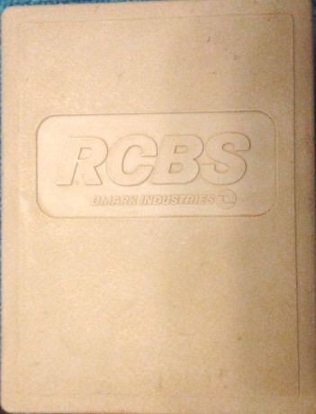 Vendo dies marca RCBS para los calibres 357 Magnum y 38 Spl. Los entrego tal y como vienen en la foto, 01