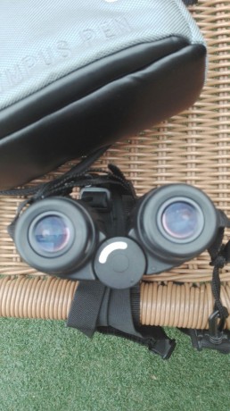 Vendo prismaticos leica Trinovid en 10x42, sin una sola rayita, como a estreno. 10 x 42, interesados mando 00