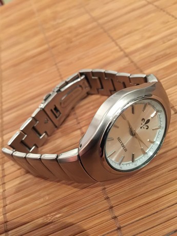 Vendo reloj  CRONÓGRAFO FOSSIL Speedway , sumergible 10 metros, movimiento cuarzo, caja entera/corona/pulsadores 02