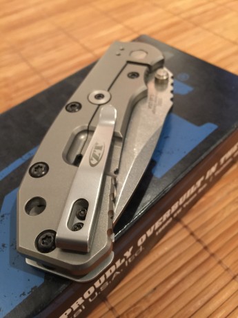 Vendo este  tanque  de calidad ya contrastada… Navaja táctica/militar:

  ZERO TOLERANCE 0550 HINDERER 03
