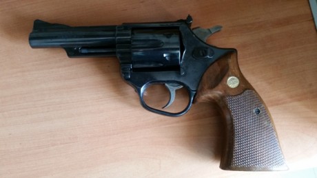 Saludos al foro, se vende revolver Astra 357 Magnum en 4", cal. 357/38. Arma apenas usada y en buen 01