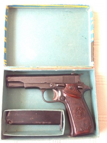 REBAJADO. Vendo super star calibre 9C practicamente nueva. Era de mi padre que no la usó y me la pasó 02