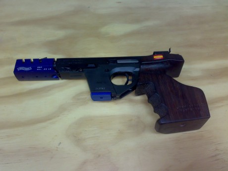 Un compañero del club vende esta pistola
Se encuentra en La Linea
Cacha M sin tocar
3 puntos de mira
Juego 00
