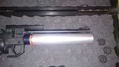 Vendo Pistola PCP rohm twinmaster competitor del 4,5 viene con:
Maletin rigido
3 cargadores
Adaptador 01