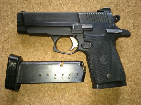 Vendo esta pistola, Star, modelo M43 de 9 mm Parabellum, guiada en F, con dos cargadores uno normal, y 00