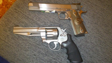 Vendo revolver Smith Wesson 627 Performance Center con tambor d 8 recamaras del .357/38. El ruido que 02