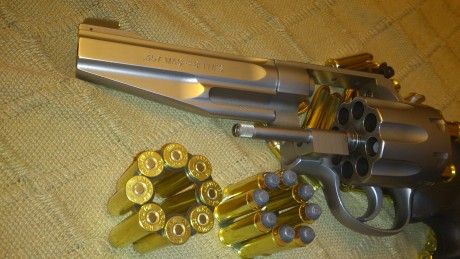 Vendo revolver Smith Wesson 627 Performance Center con tambor d 8 recamaras del .357/38. El ruido que 21