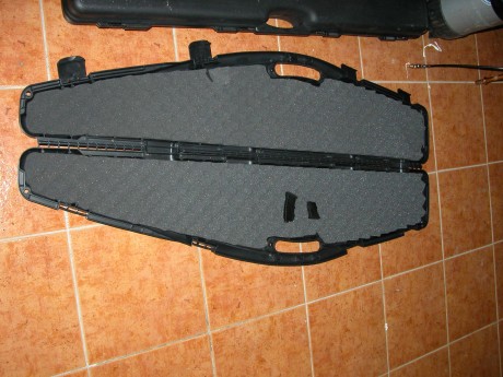 Vendo carabina Ceska 455 ThumboleVarmint, cañón roscado. Cal. 22 LR.
Regalo maletín nuevo para transporte 00