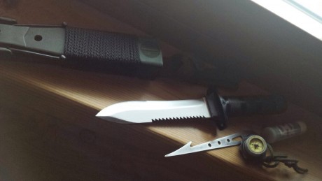 Pongo a la venta este auténtico cuchillo Aitor Jungle king ll
años 80 de los primeros modelos que se hicieron 11