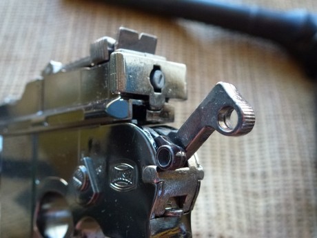 Hola.
Vendo esta preciosa miniatura en metal de la famosa pistola Mauser M-712, la miniatura esta muy 21