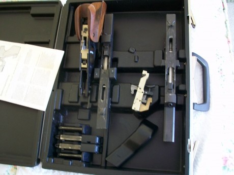 En Madrid, vendo pistola Walther GSP, calibres  22 Y 32, dos cargadores de cada calibre, perfecto estado 00