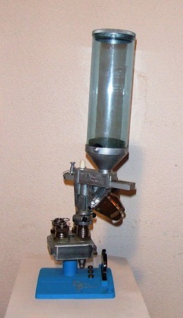 Busco Kit de conversión de máquina de recarga DILLON 550R con dies 38 SPL o sin DIES, como el de la foto. 00