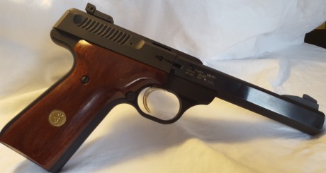 Descripción
Pistola Browning Buck Mark cal.22 
Guiada en F. Precio 150€


luisgarcia724@gmail.com 00