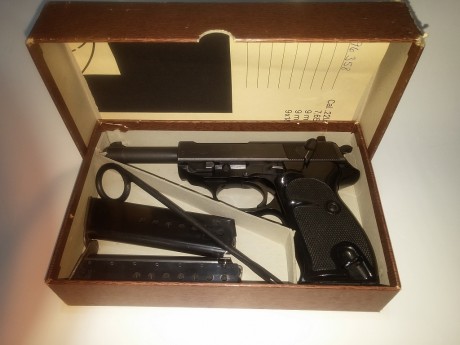 Pongo a la venta una pistola  Walther P38  en calibre 9mm Parabellum en perfecto estado funcional y estético. 11