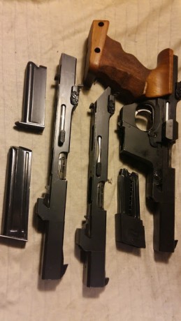 Lo dicho que vendo la Pistola WALTNER modelo GSP con los calibres 32- 22 largo y 22 corto  muy bien cuidada 01