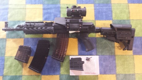 VENDIDO! Gracias a todos los que os habéis interesado.

Hola a todos!

Vendo un VZ58 corto en calibre 01