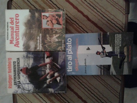 Saludos, compañeros.

Pongo en venta los siguientes libros:

-Small arms of World War II, de Christopher 20