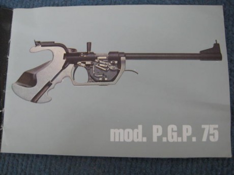 Hola, un amigo pone a la venta esta pistola para la modalidad de Pistola Libre, empuñadura pequeña S, 10