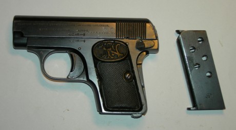 VENDO FN 1906 PARA LIBRO DE COLECCIONISTA   

Calibre 6,35 mm. Lleva marcajes austriacos que la fechan 02