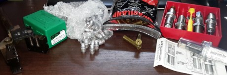  TURQUESA RCBS de doble cavidad 45-325-FN-U (universal)   comprada nueva y usada solo por mi. Está perfecta 00