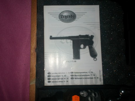vendo pistola Mauser C-96  cal 4.5 BB de Umarex,la corredera retrocede en cada disparo para montar el 10